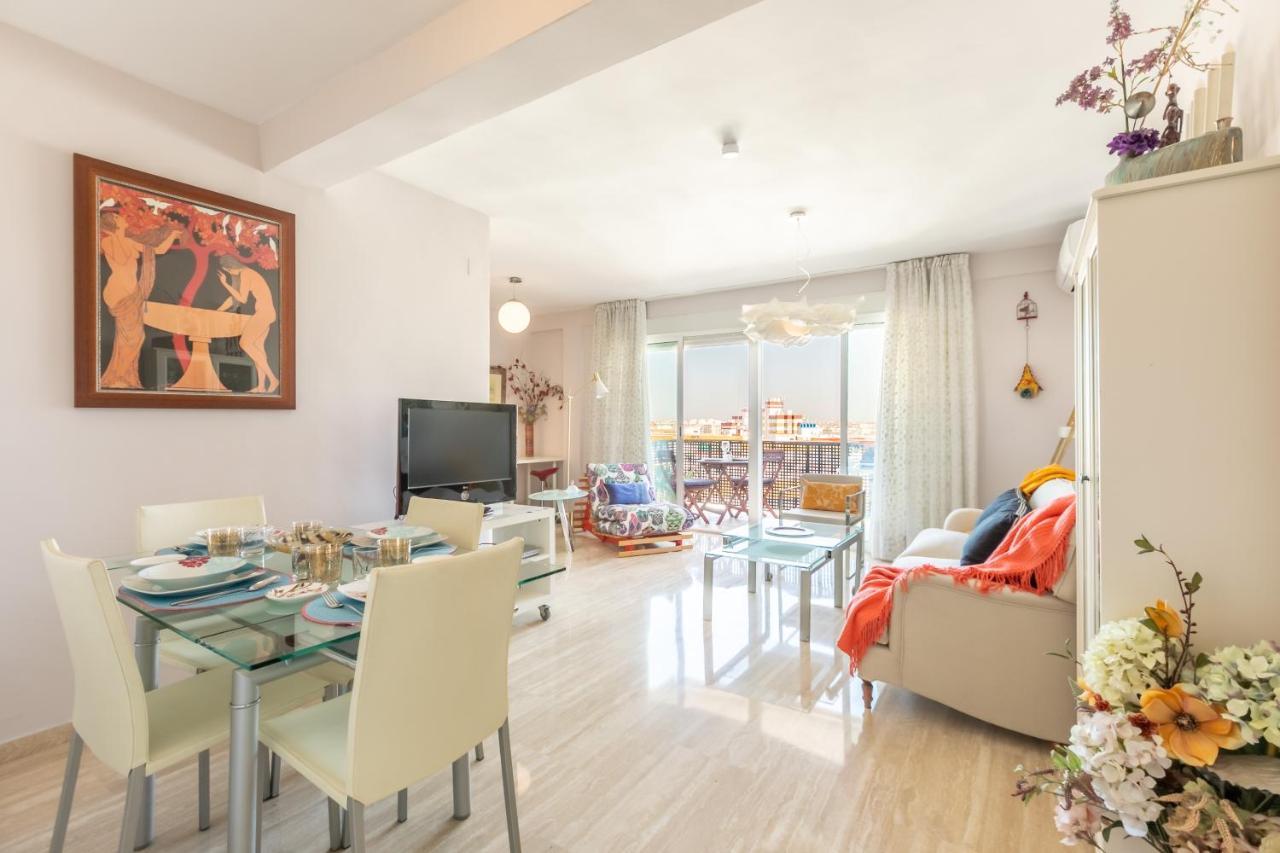 Apartamento Desde El Cielo De Triana Apartment เซบีญา ภายนอก รูปภาพ
