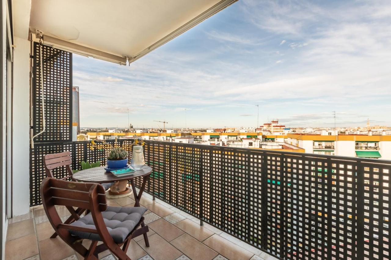 Apartamento Desde El Cielo De Triana Apartment เซบีญา ภายนอก รูปภาพ