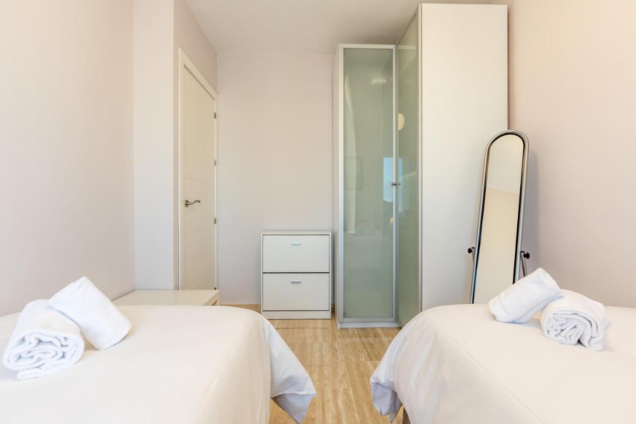 Apartamento Desde El Cielo De Triana Apartment เซบีญา ภายนอก รูปภาพ