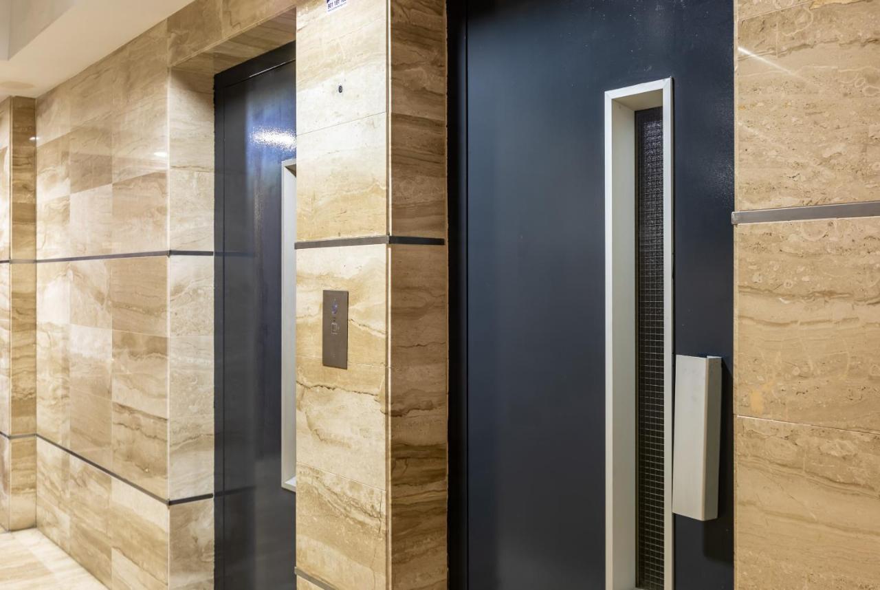 Apartamento Desde El Cielo De Triana Apartment เซบีญา ภายนอก รูปภาพ