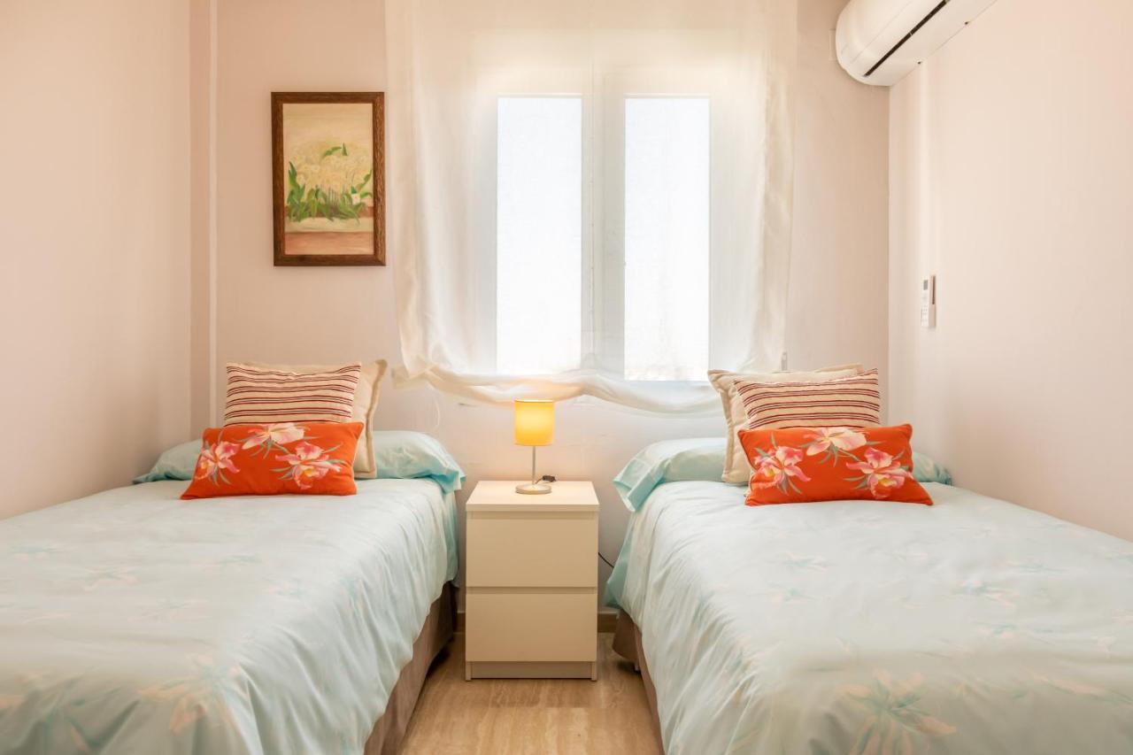 Apartamento Desde El Cielo De Triana Apartment เซบีญา ภายนอก รูปภาพ